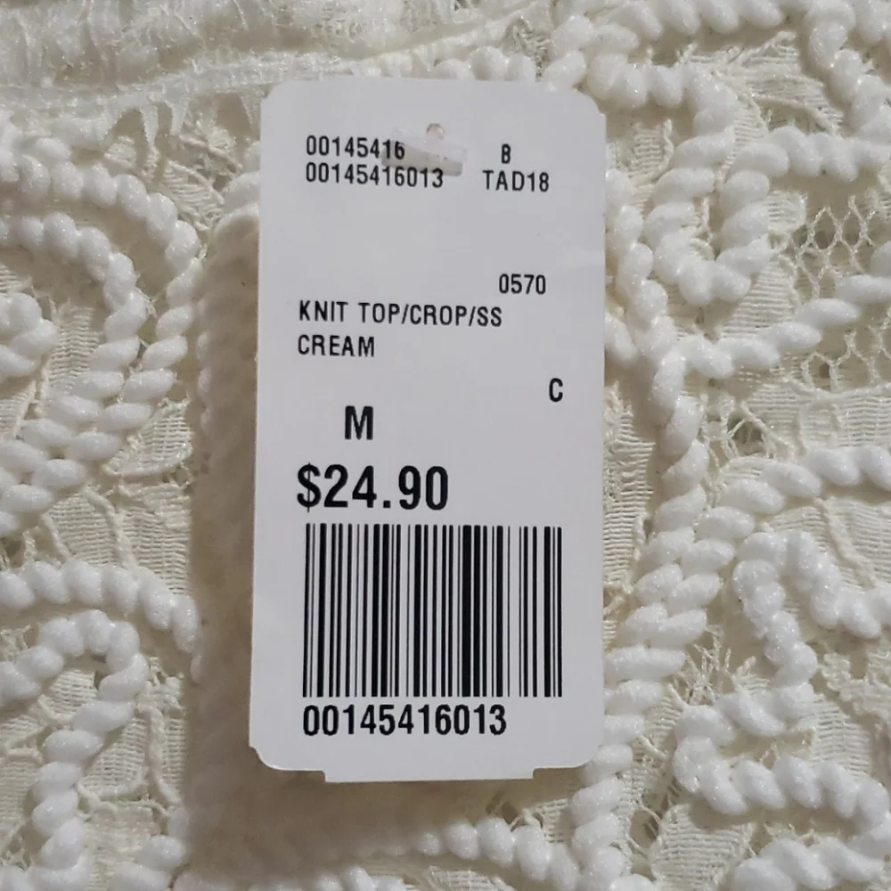 Crop Top - Picture 4 of 7